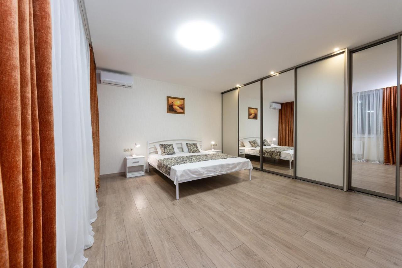 Apartments Riviera,20 Минут От Центра Kiev Eksteriør billede