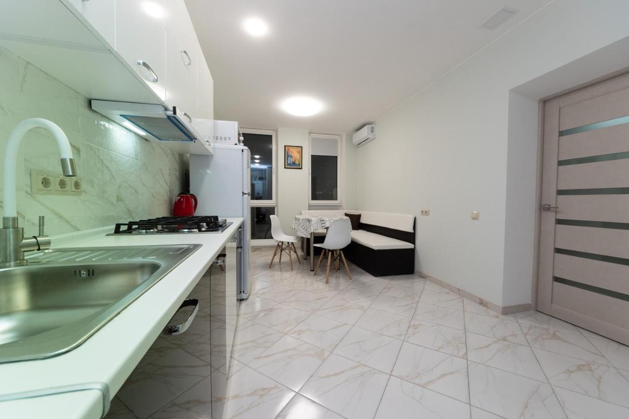 Apartments Riviera,20 Минут От Центра Kiev Eksteriør billede